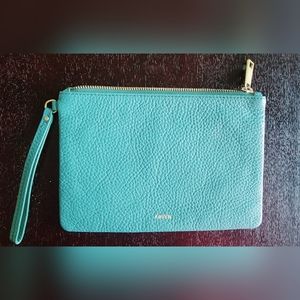 NWOT Fossil Teal Textured Leather Wrislet Pouch